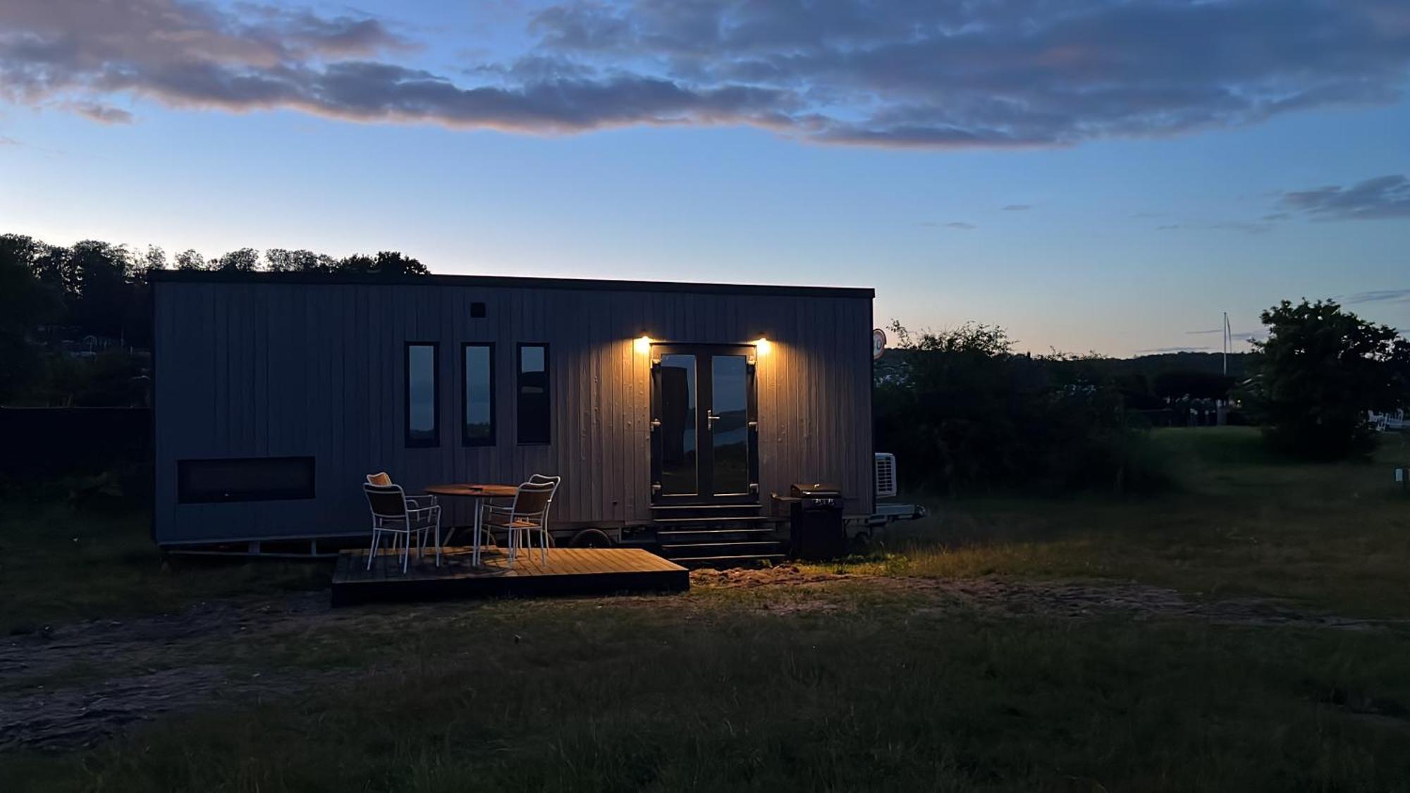Tiny Seaside - Skarrev Hotel Обенро Екстериор снимка